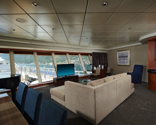 NCL Norwegian Star 3-Bedroom Garden Villa 3.jpeg