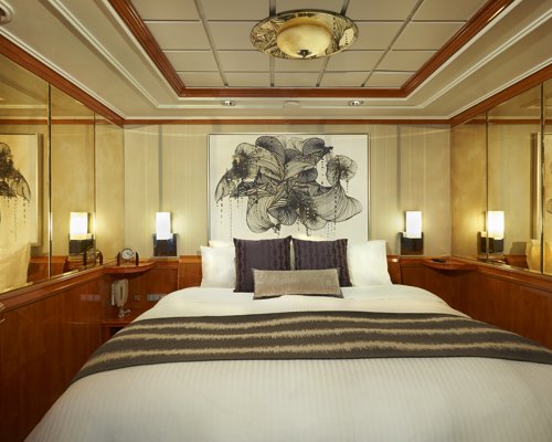 NCL Norwegian Star 2-Bedroom Deluxe Family Suite with Balcony 2.jpeg