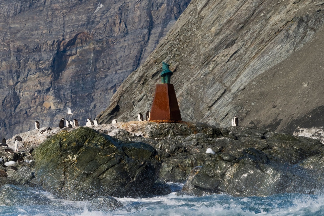  Bust of Captain Luis Pardo Villalon, Elephant Island