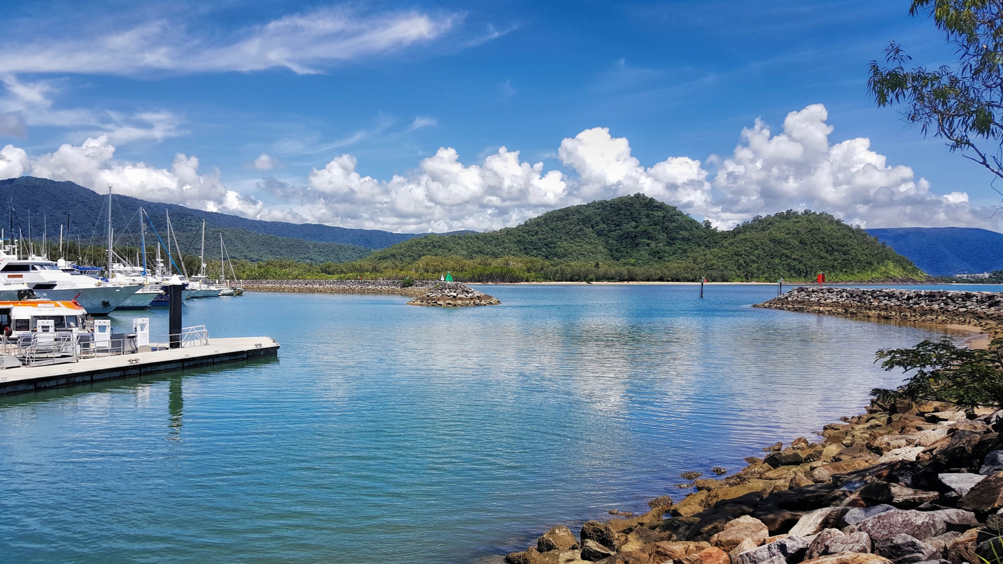 Shutterstock 625575239 Yorkeys Knob Cairns Queensland