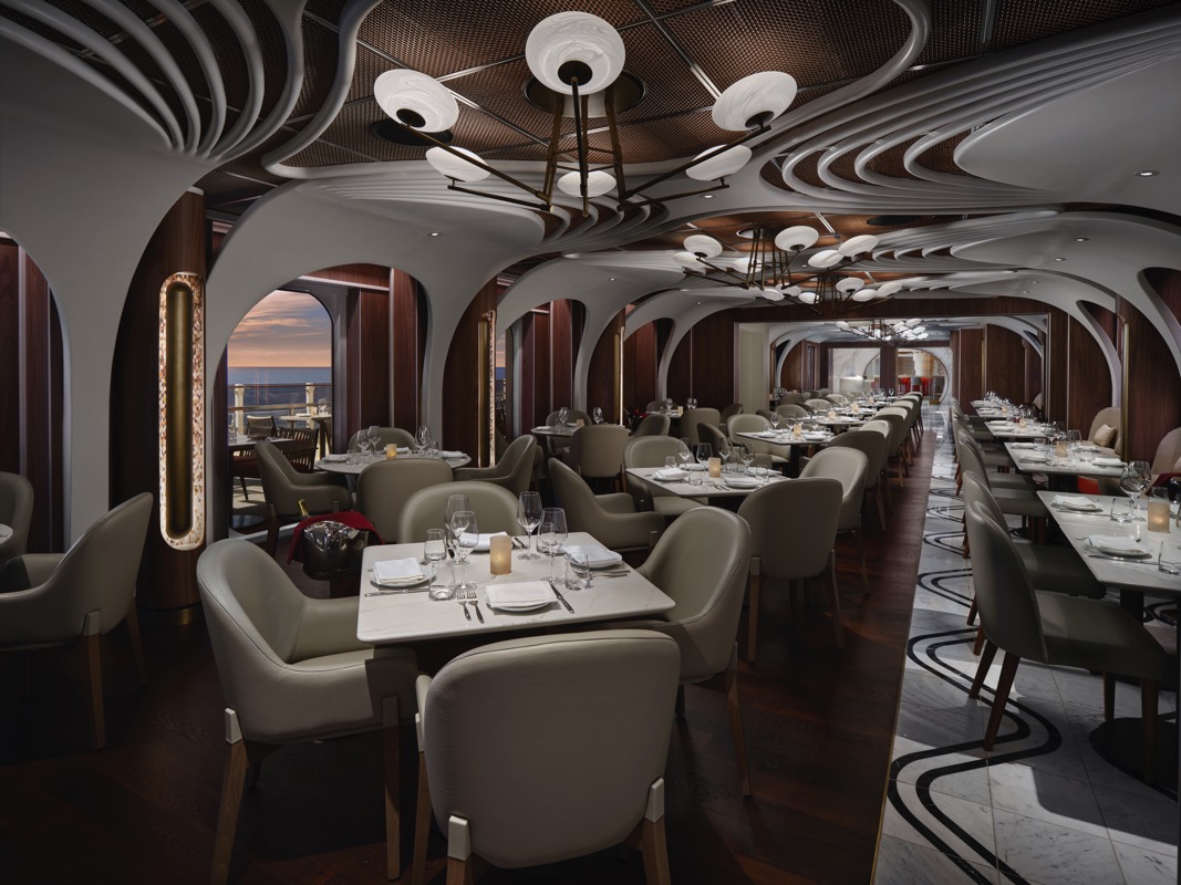 NCL Onda by Scarpetta 2.jpg