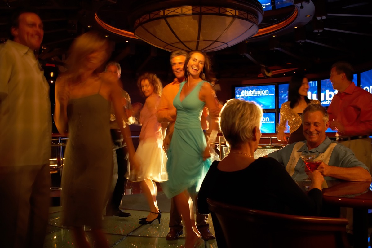 Princess Cruises Royal Class Interior club 6 1.jpg