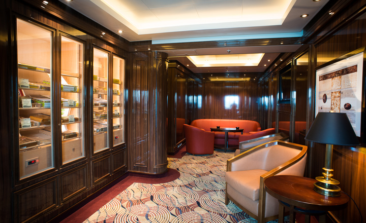 Churchills Cigar room