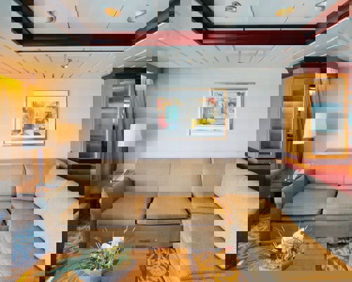 RCI Freedom of the Seas Owners Suite.jpeg