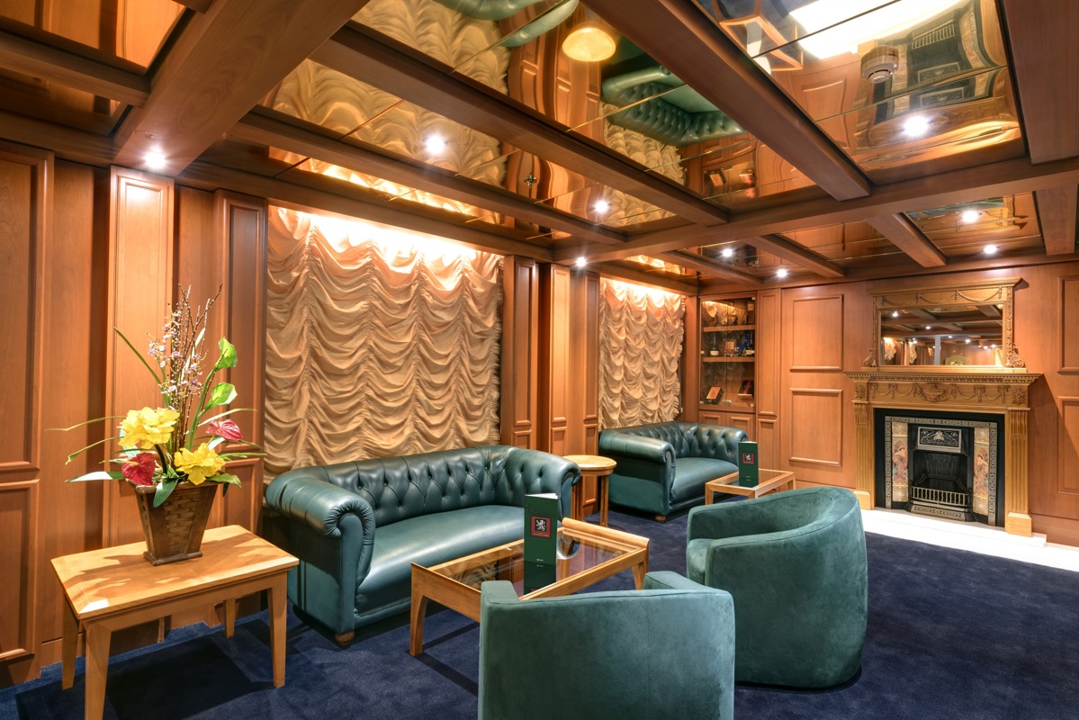 MSC Cruises MSC Armonia Cigar Room 1.jpg