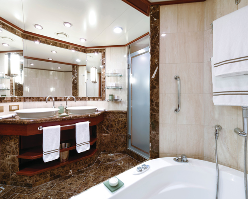 Silversea - Silver Spirit - Accommodation - Silver Suite 2.jpg