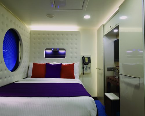 NCL Norwegian Escape Studio.jpeg