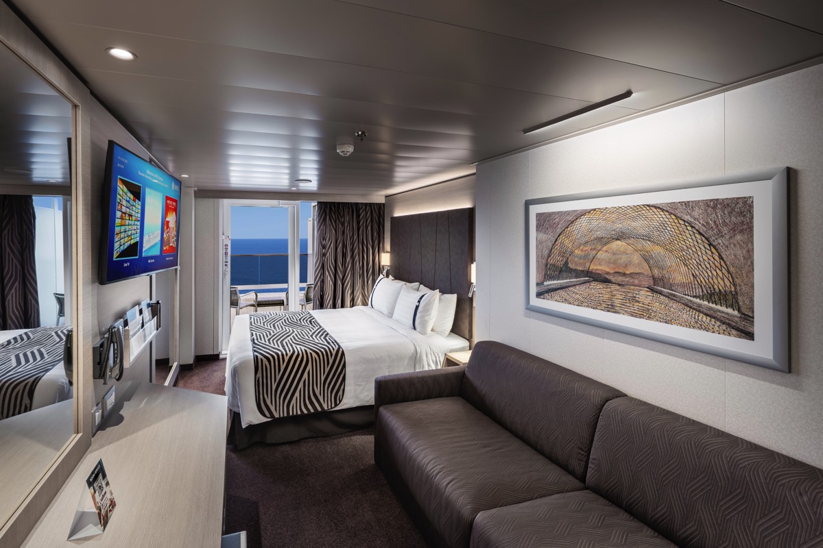 MSC Cruises MSC World Europa Junior Suite Aurea SM - Ivan Sarfatti.jpg