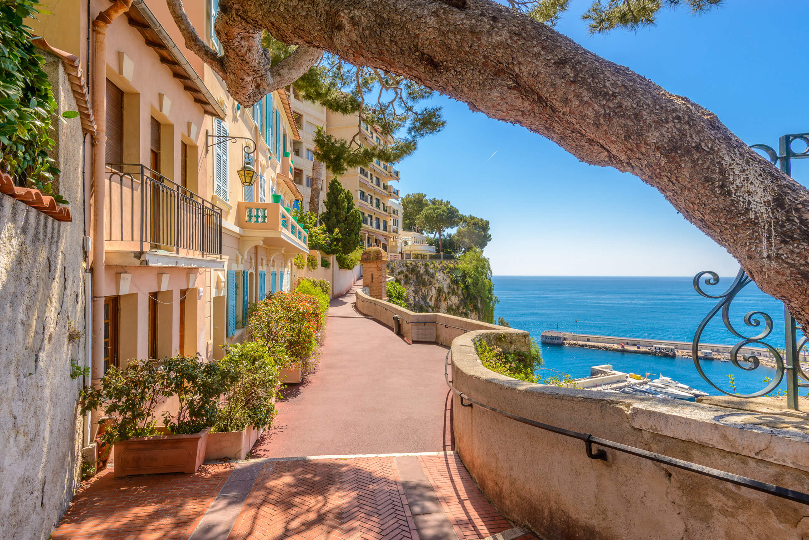 Shutterstock 370641806 Villefranche