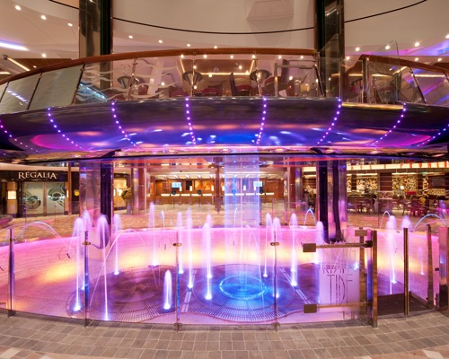Royal Caribbean International Oasis of the Seas Interior Rising Tide Bar 04.jpg