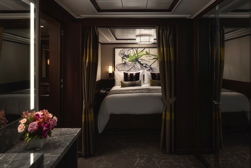 2-Bedroom Deluxe Family Suite with Balcony