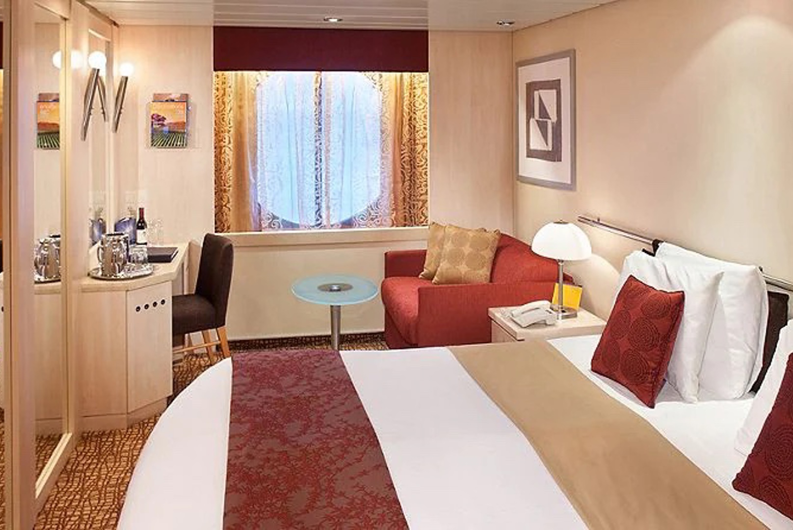 Deluxe Oceanview Stateroom