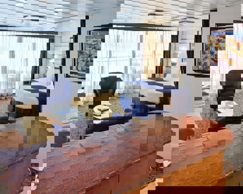 RCI Radiance of the Seas Grand Suite 0.jpg