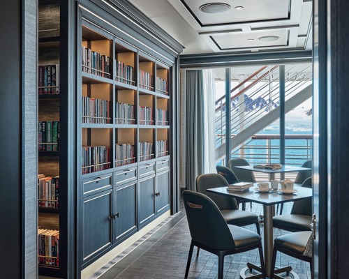 SILVERSEA Silver Endeavour Library 1.jpg