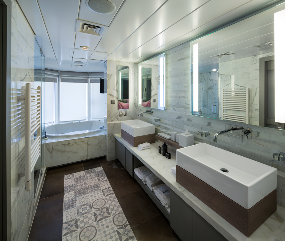 CEL ML Penthouse Suite Bathroom