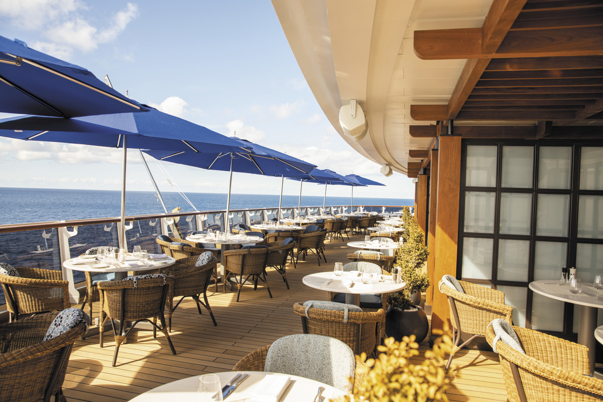 Regent Seven Seas SPLENDOR La Veranda 3.jpg