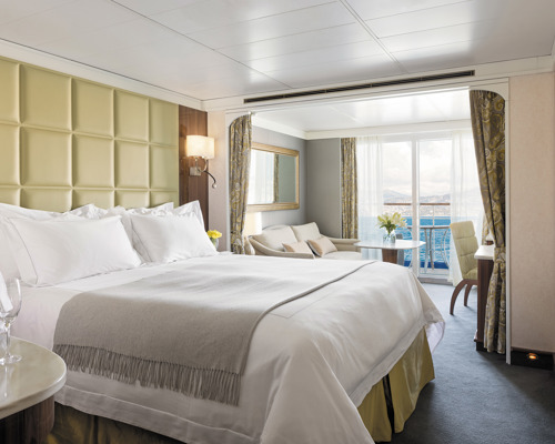 VOY Concierge Suite Bedroom 439 2024 08 28 10 02 36