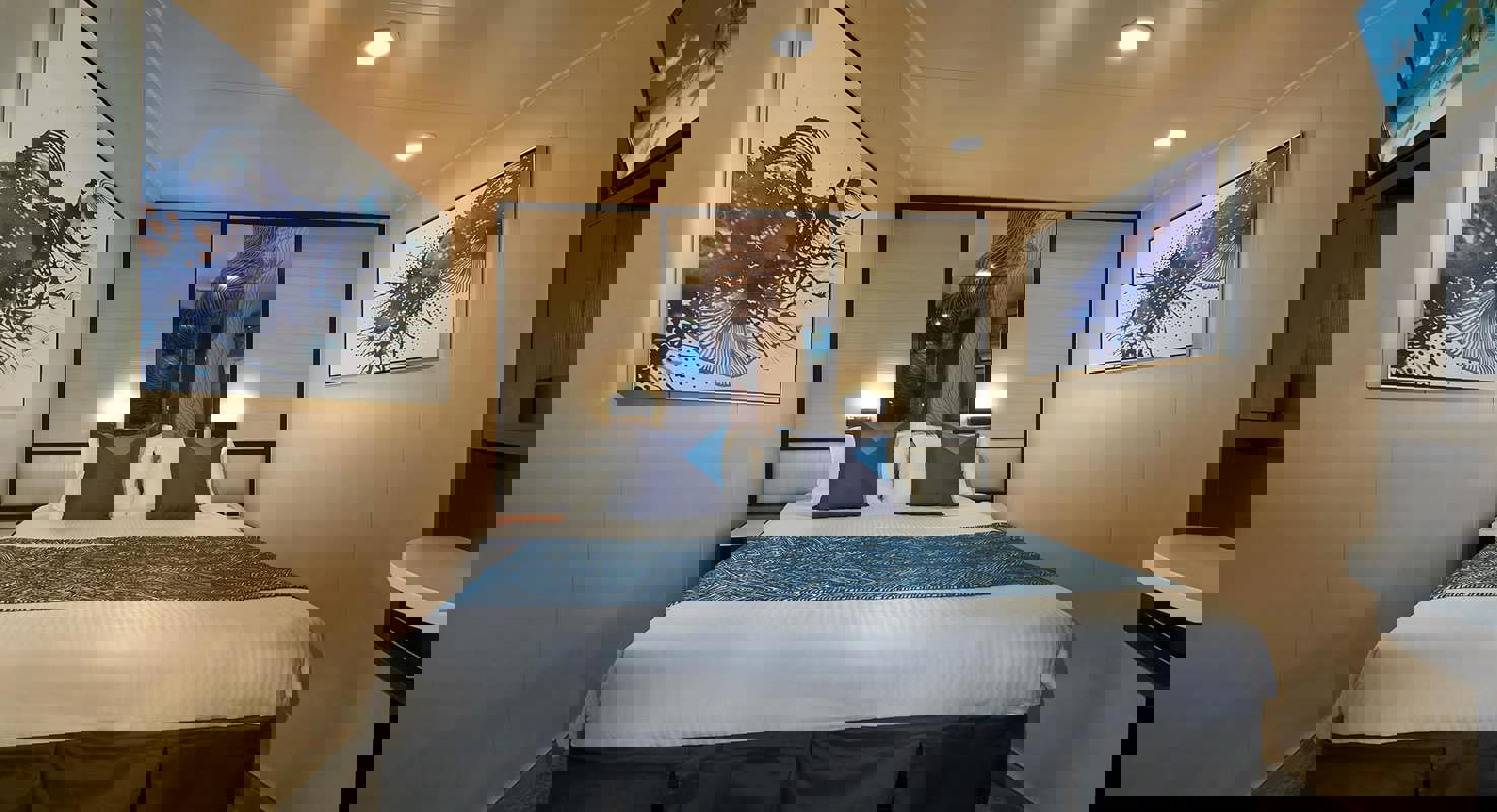 Norwegian Star - Solo Inside.jpg