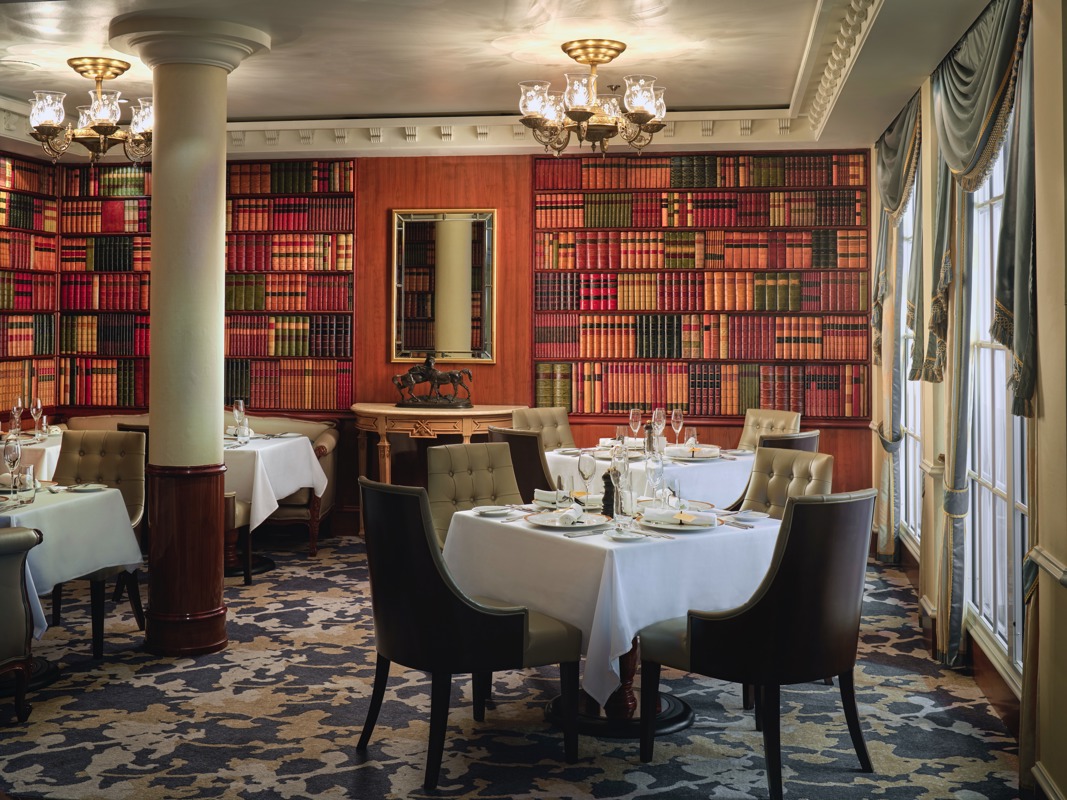 NCL Pride of America Jefferson's Bistro