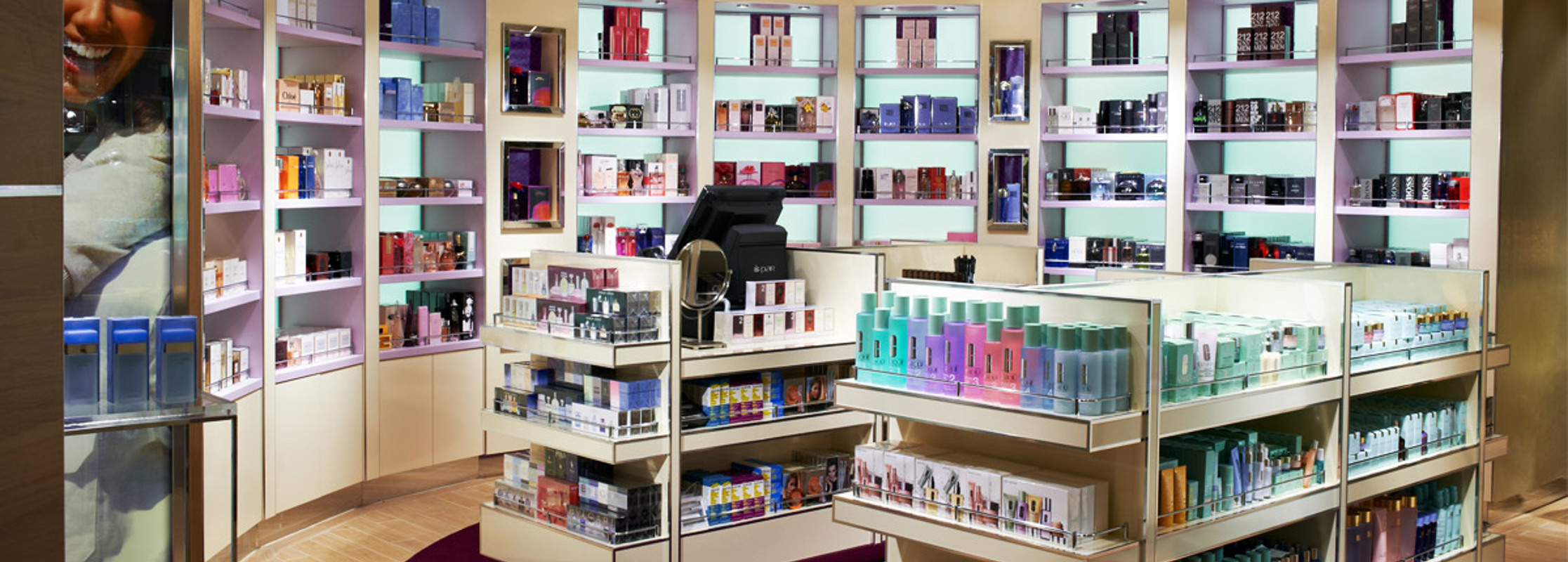 Carnival Cruise Lines Carnival Dream Interiorfun-shops-1.jpg