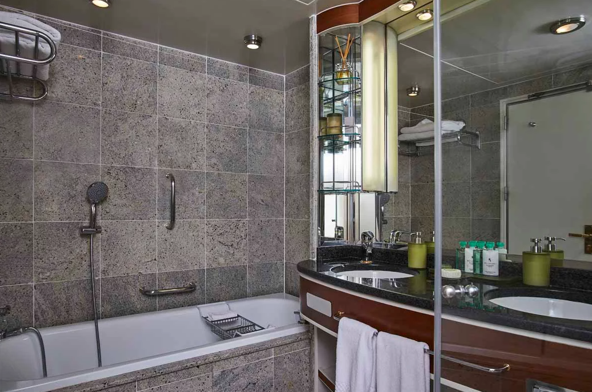 Superior Veranda Suite