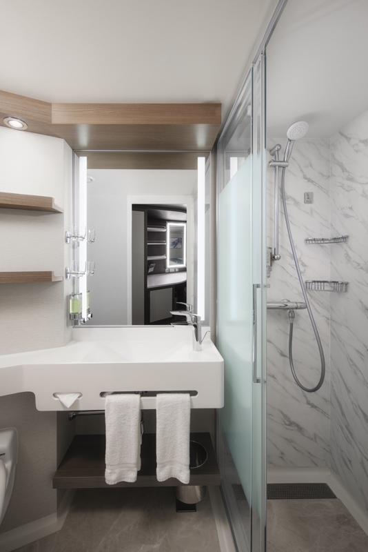 NCL Norwegian Jewel Family Oceanview 1.jpeg