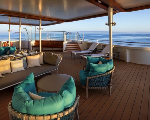 Celebrity Cruises Sunset Lounge 3.jpg