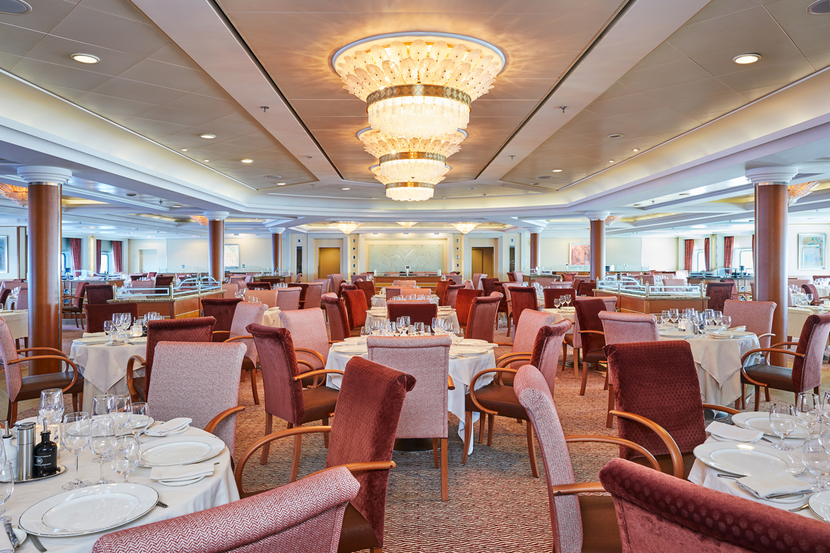Silversea - Silver Shadow - The Restaurant 1.jpg