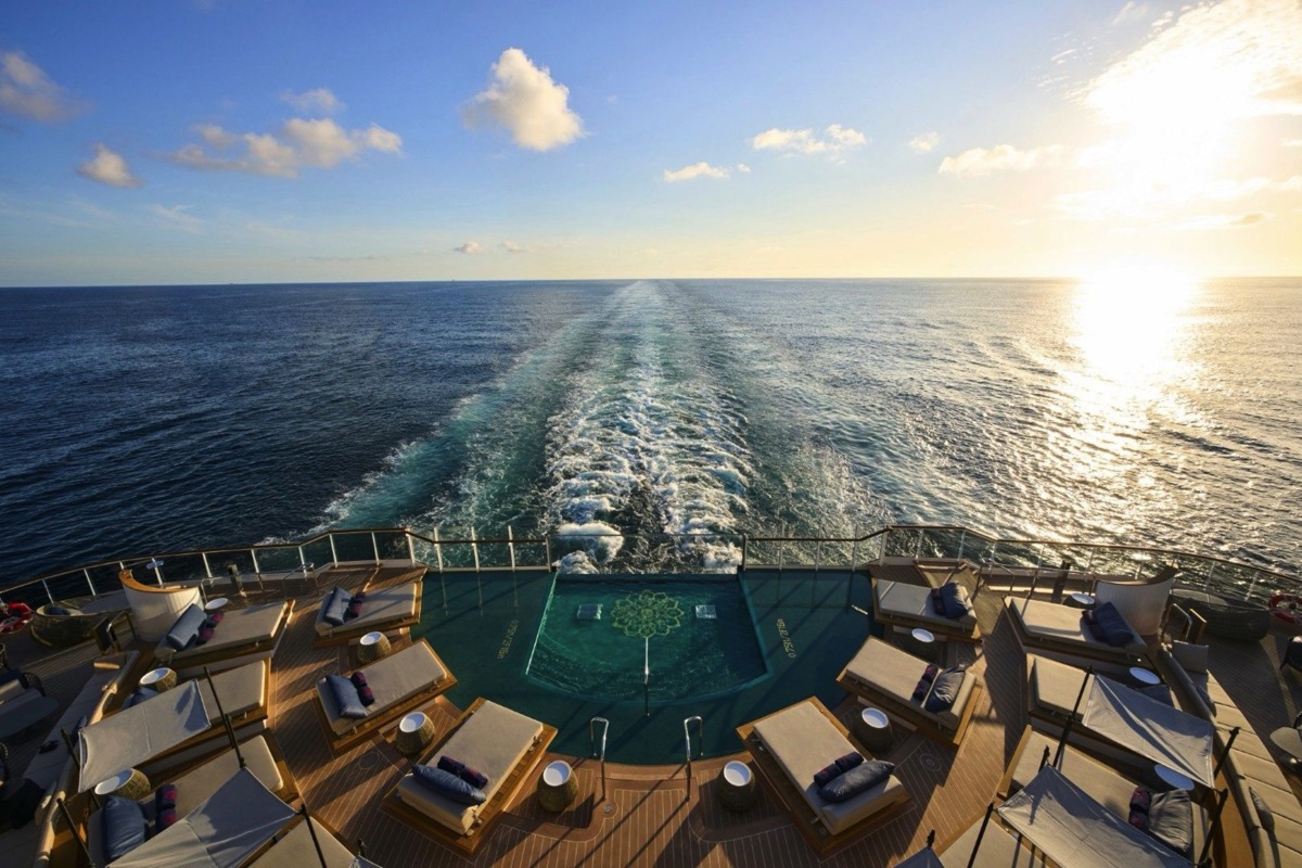 Explora Journeys Explora Iii Astern Pool & Bar 8