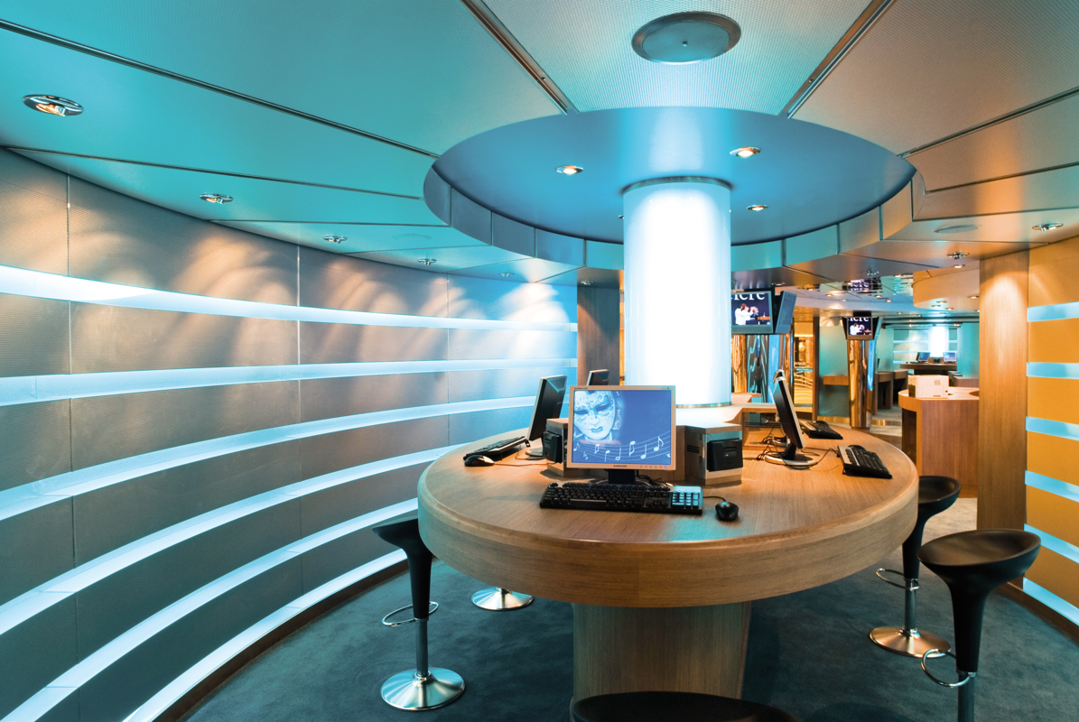 MSC Musica Class cyber cafe.jpg