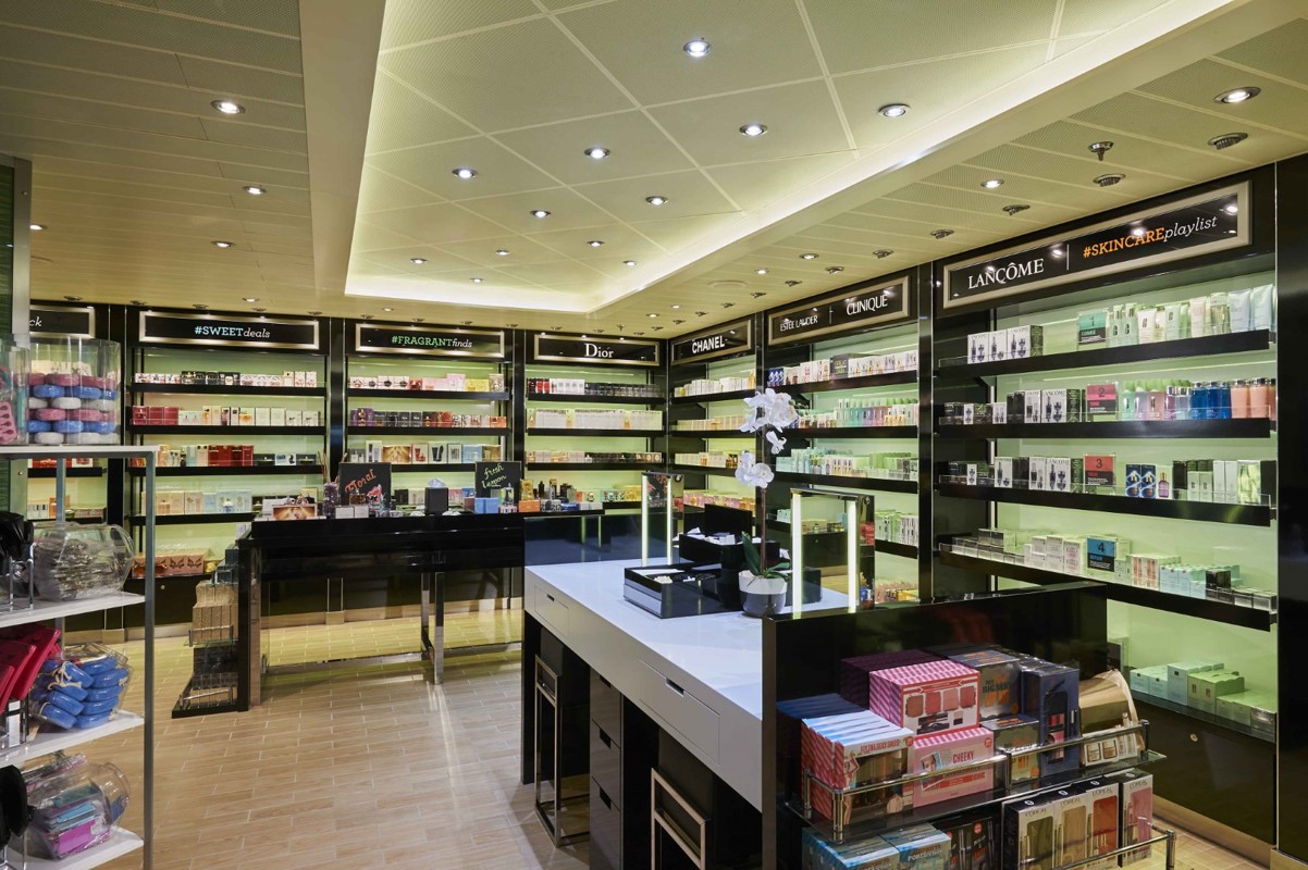 Carnival Horizon - Shops 3.jpg