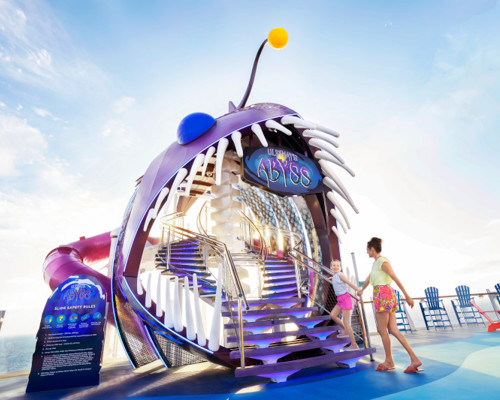 RCI Wonder of the Seas Ultimate Abyss.jpg