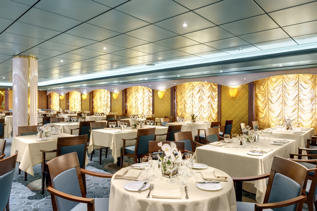 MSC Cruises MSC Opera La Caravella Restaurant 1.jpg