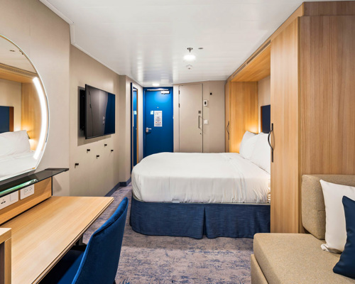 RCI Wonder of the Seas Promenade View Interior 1.jpeg