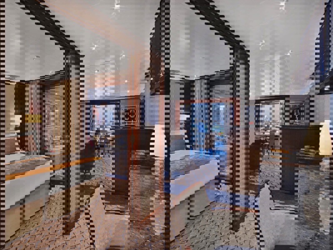 Seabourn Seabourn Ovation Penthouse Spa Suite 1.jpg