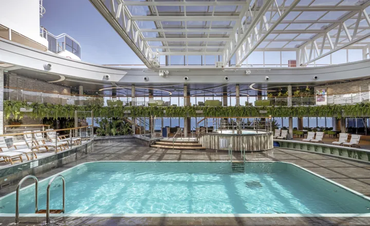 Jungle Pool Lounge