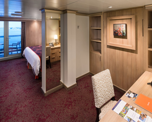 HAL - Koningsdam -Signature Suite Cat SS.jpg