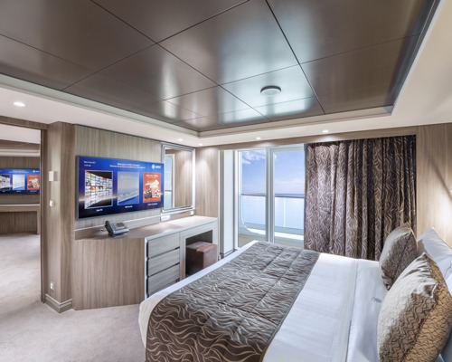 MSC Cruises MSC Virtuosa MSC Yacht Club Royal Suite 4.jpg