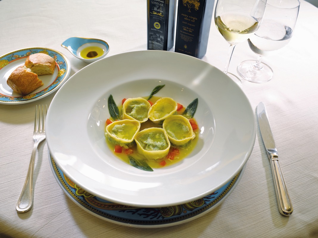 Oceania Cruises Toscana 6.jpg