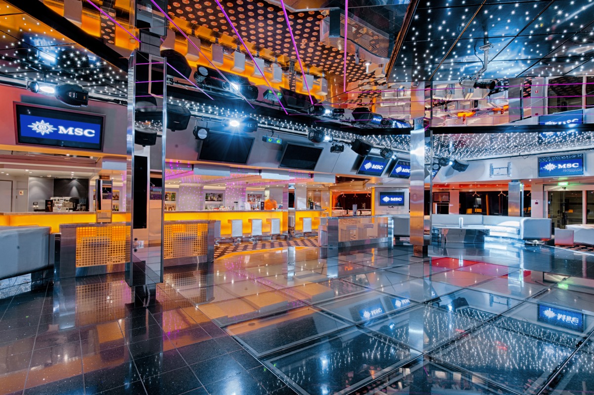 MSC Cruises MSC Orchestra Disco 2.jpg