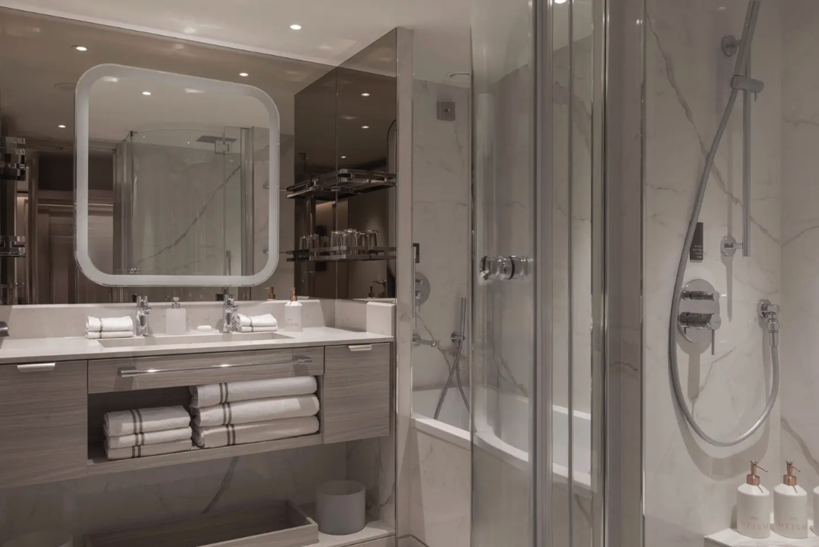 Premium Medallion Suite