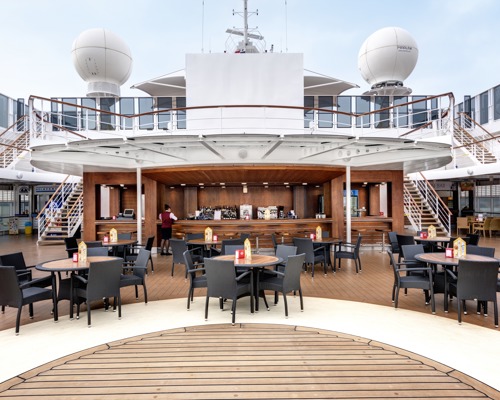 MSC Cruises MSC Armonia II Lido Bar 1.jpg