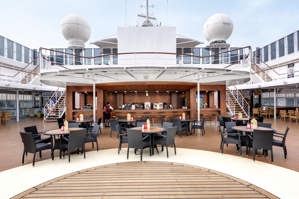 MSC Cruises MSC Armonia II Lido Bar 1.jpg