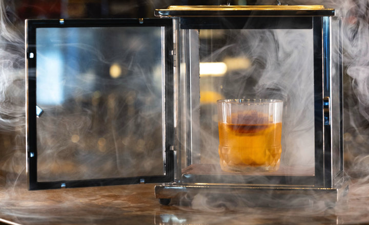 Immersive Mixology Experiences