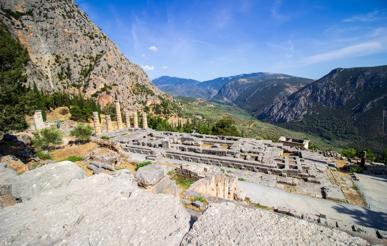 Shutterstock 2436302825 Delphi Greece