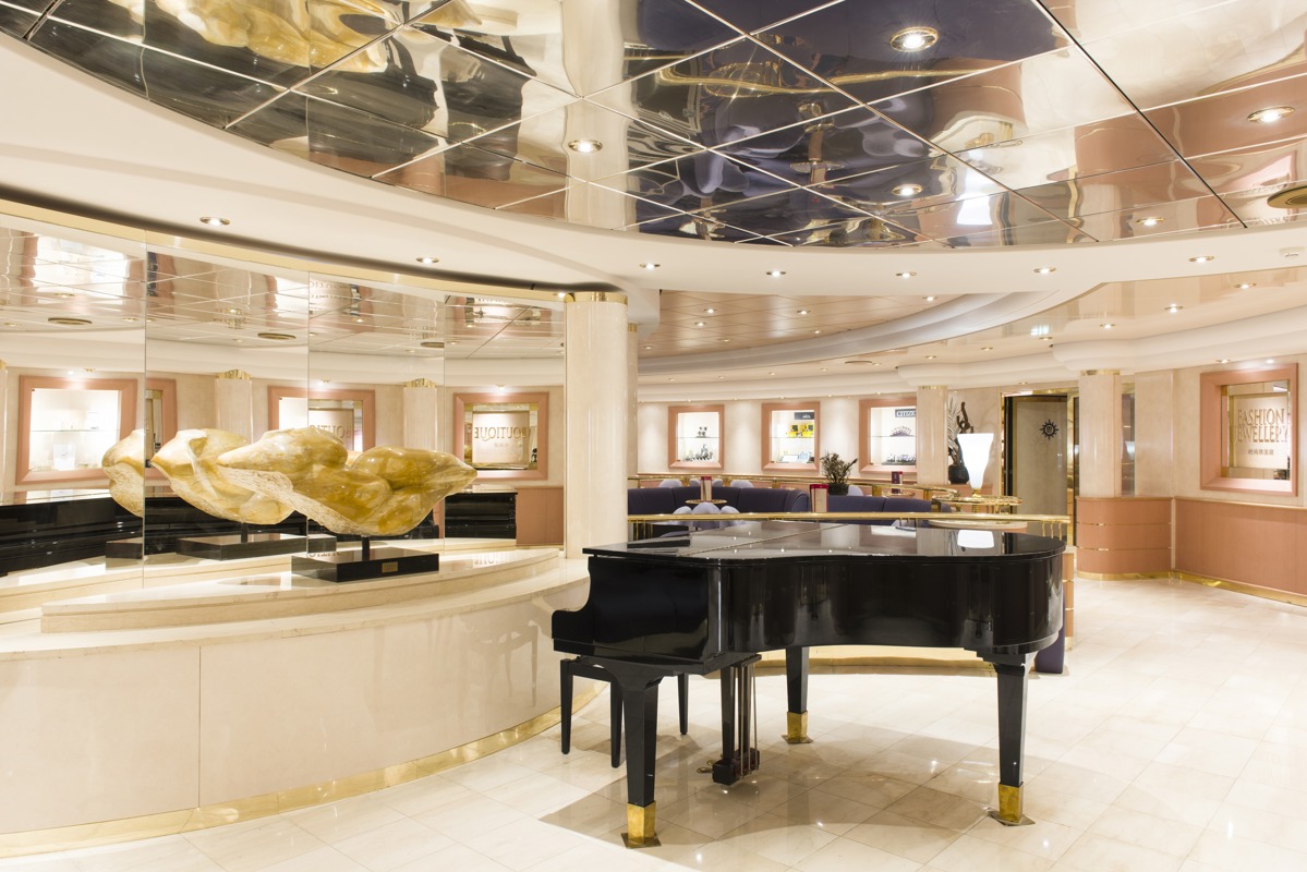 MSC Cruises MSC Lirica The Beverly Hills 2.jpg