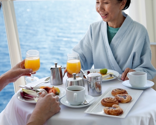 Royal Caribbean International Oasis of the seas accommodation Breakfast on balcony.jpg