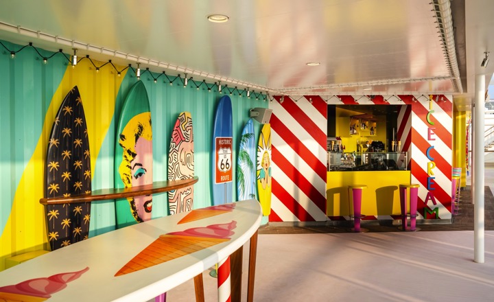 Surfers Bar