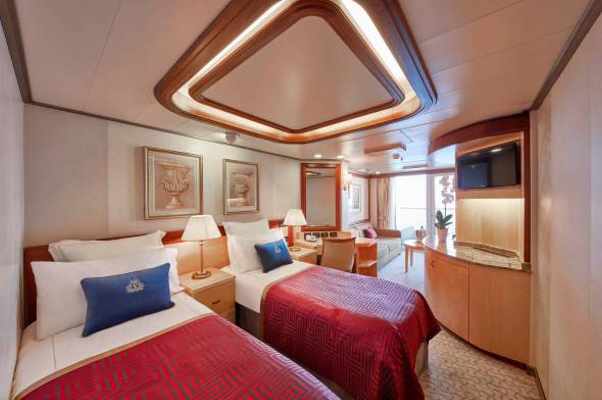 Cunard Lines Queen Vicotria Princess Suite.jpg