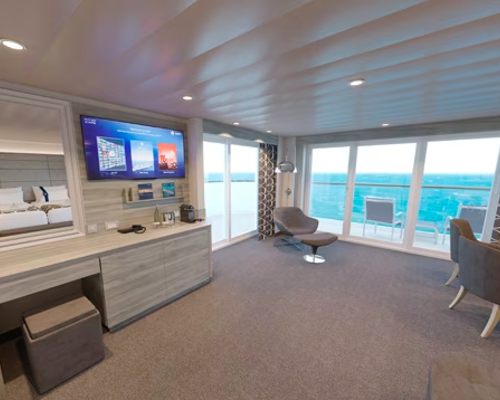 MSC Cruises MSC World America Grand Suite Aurea with Terrace and Whirlpool 2.png